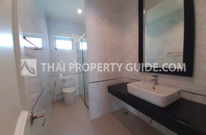 House with Shared Pool in Sukhumvit 